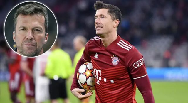 在他缺席的 在他缺席的